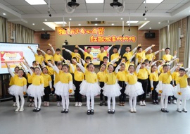 振新少年心向党  红歌故事代代传