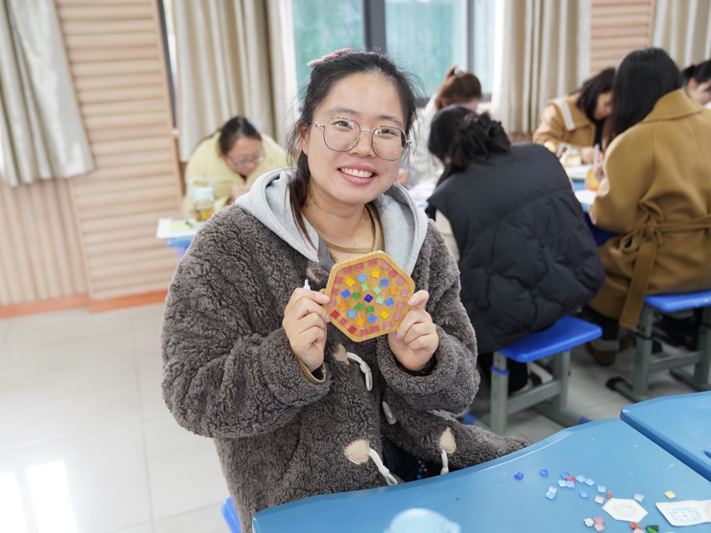 b2b0377dd8ed4b1b93dbec3324a7787b.jpg b2b0377dd8ed4b1b93dbec3324a7787b.jpg